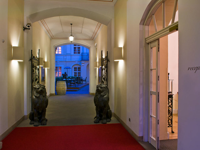 фото отеля Smetana (ex. Pachtuv Palace; Suite Hotel Pachtuv Palace Prague) изображение №17