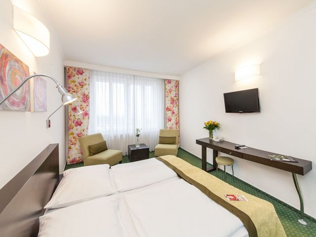 фото отеля Novum Hotel Vitkov (ex. Vitkov Hotel Prague) изображение №29