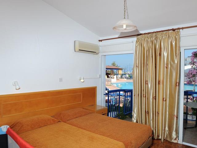 фото отеля Nissiros (ex. Alexia Hotel Apartments) изображение №13
