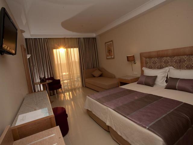 фотографии Bomo Danai Hotel & SPA изображение №4