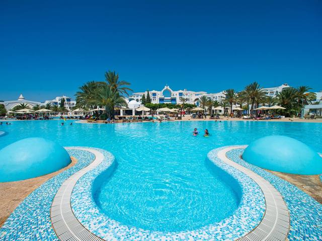 фото отеля Mirage Beach Club (ex. Club Med) изображение №1