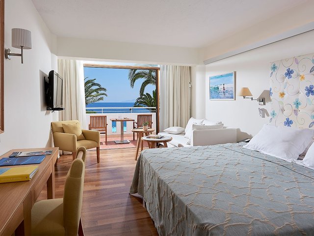 фото St. Nicolas Bay Resort Hotel & Villas изображение №26
