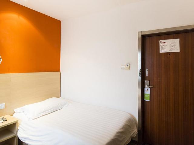 фото отеля Motel 168 Shanghai Sinan Road изображение №9