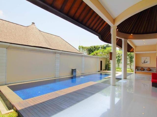 фото отеля Oval Villa Bali изображение №1