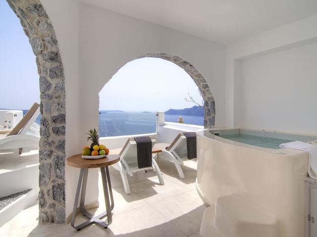 фото отеля Santorini Secret Premium изображение №9
