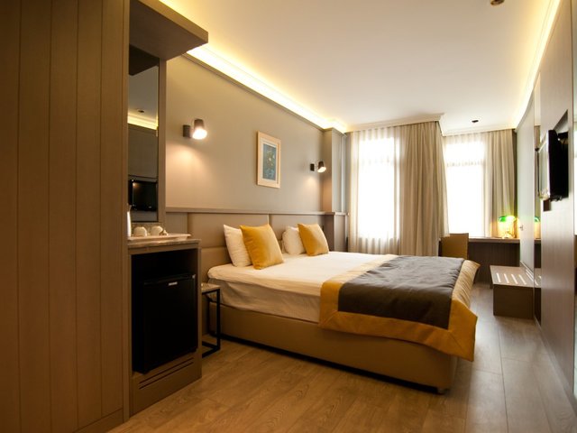 фотографии отеля Seraglio Hotel & Suites изображение №11