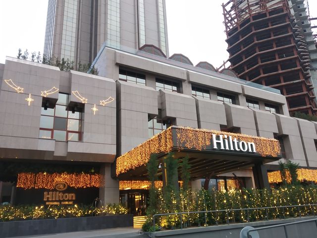 фото отеля Hilton Istanbul Maslak изображение №1