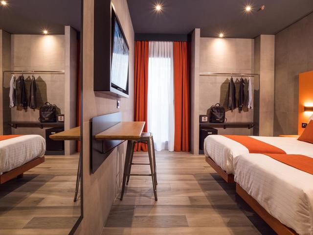 фотографии J24 Hotel Milano изображение №20