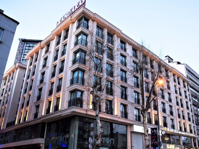 фото отеля Grand Aras Hotel & Suites (ex. Clarion Hotel And Suites Istanbul Sisli) изображение №1