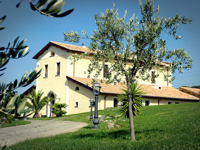 фото отеля Residence D'Epoca Pietra di Ponente изображение №1