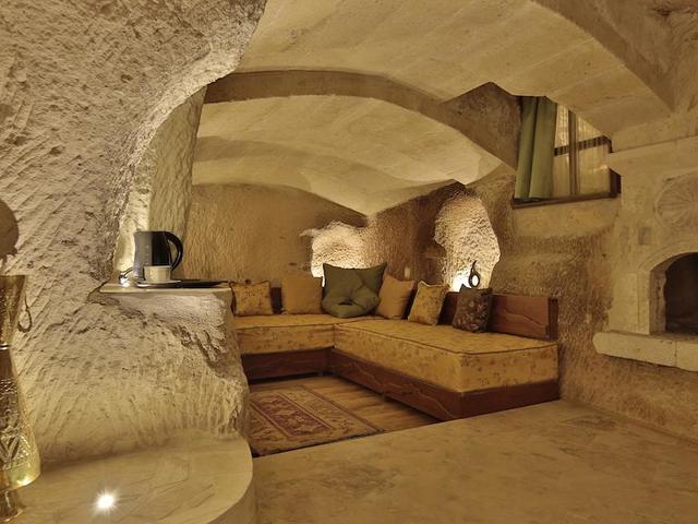 фотографии отеля Golden Cave Suites изображение №7