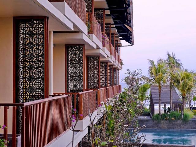 фото The Haven Suites Bali Berawa изображение №22