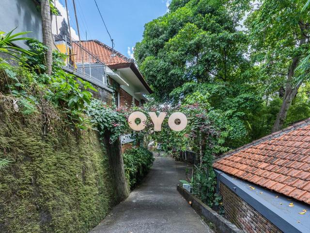 фотографии OYO 785 Van Mandri Guest House изображение №36