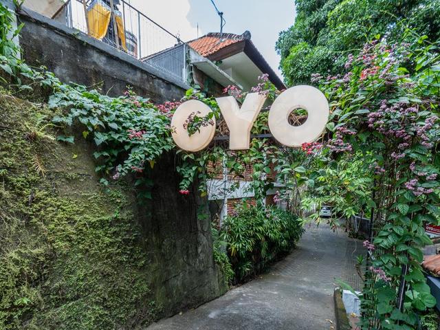фото отеля OYO 785 Van Mandri Guest House изображение №33