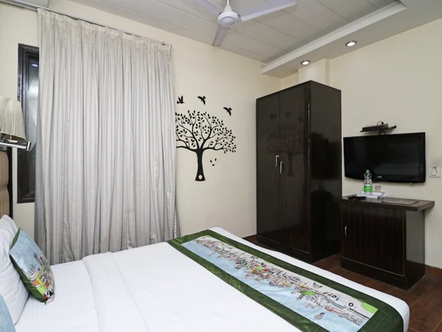 фотографии отеля Oyo Capital O 980 Hotel Ramhan изображение №11