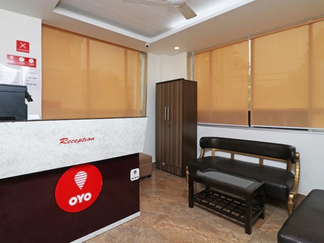 фотографии отеля Oyo Capital O 980 Hotel Ramhan изображение №3