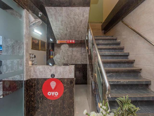 фотографии отеля Oyo 8678 Hotel Golden Nest изображение №11