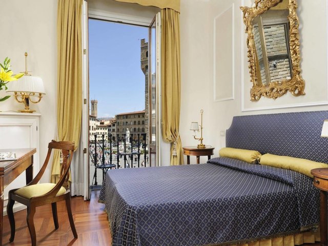 фото отеля Luxury Apartments Piazza Signoria изображение №21