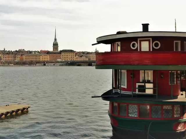 фото The Red Boat and Ran (ex. Den Roda Baten) изображение №34