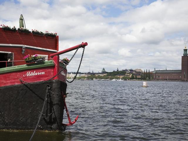 фото The Red Boat and Ran (ex. Den Roda Baten) изображение №26