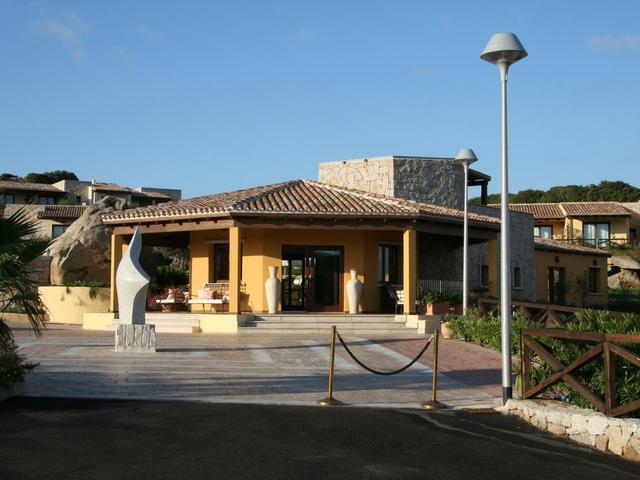 фотографии отеля Resort Punta Falcone  изображение №23