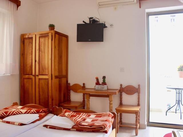 фото отеля Apartments Nira (ex. Villa Radonjic) изображение №21