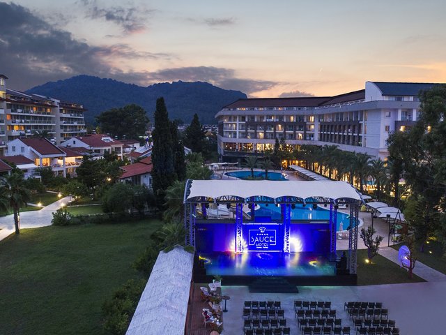 фото DoubleTree By Hilton Antalya-Kemer (ex. Sauce Hotel Kemer; The Maxim Resort) изображение №2