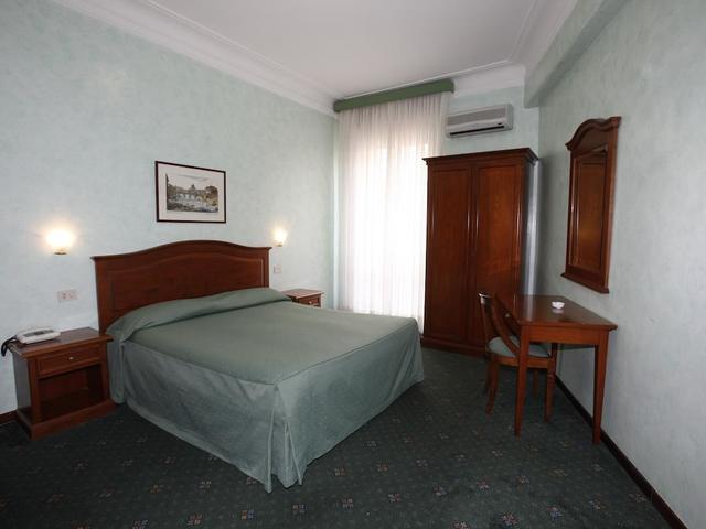 фото отеля Adriatic Hotel изображение №17