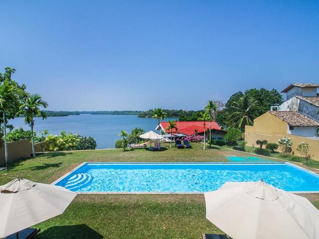 фото отеля Kalla Bongo Lake Resort изображение №1