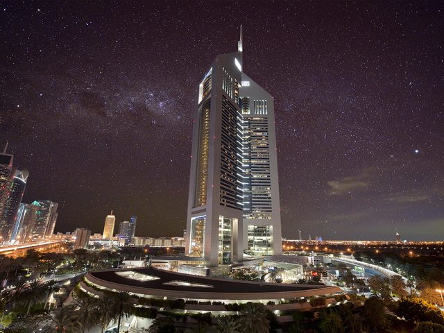 фото Jumeirah Emirates Towers изображение №2