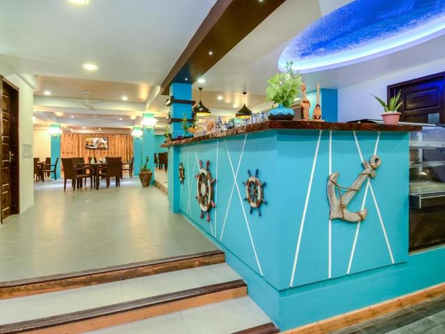 фото отеля Aquzz Inn (ex. Beachwood Maafushi) изображение №37