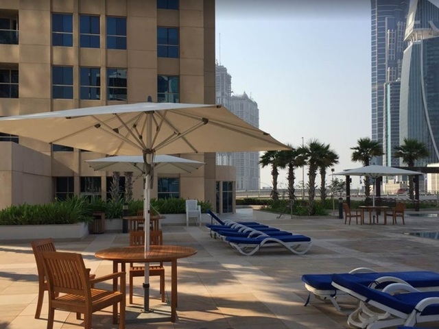 фото отеля Spacious & Comfy Apt In Dubai Marina изображение №9