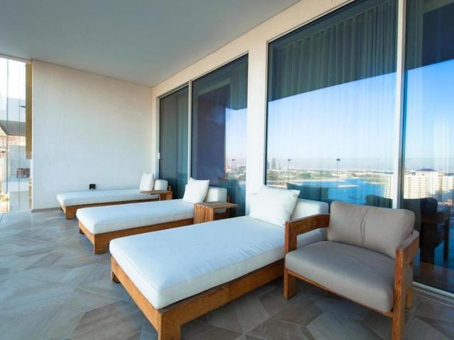 фото отеля Platinium Holiday Home At Five Residences Palm Jumeirah Dubai изображение №25