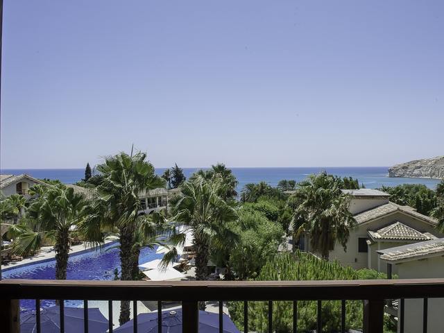 фото отеля Columbia Beach Resort (ex. Columbia Beachotel Pissouri) изображение №41