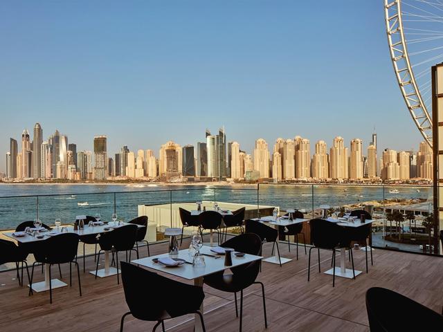 фото отеля Bluewaters Beach (ex. Julius Tower at Caesars Palace Dubai) изображение №45