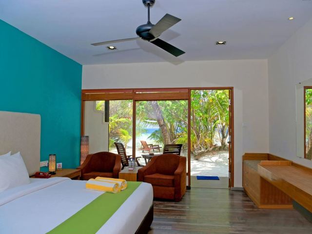 фото Eriyadu Island Resort & Spa изображение №30