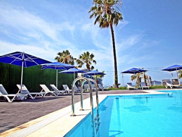 фото отеля Uras Beach Hotel изображение №1