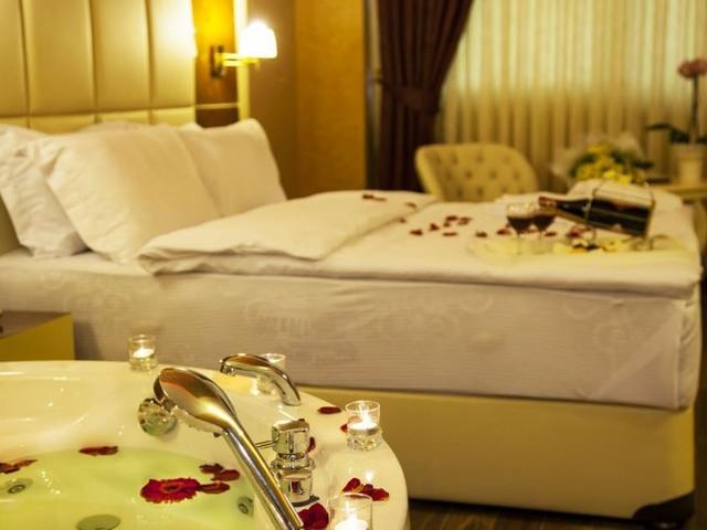 фото İstanbul Hotel & Suites изображение №18