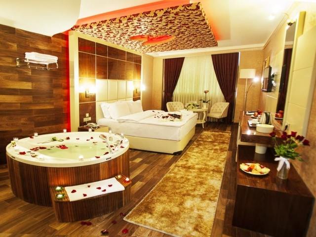 фото отеля İstanbul Hotel & Suites изображение №17