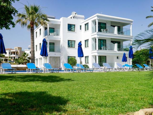 фото Rododafni Beach Holiday Apartments изображение №2