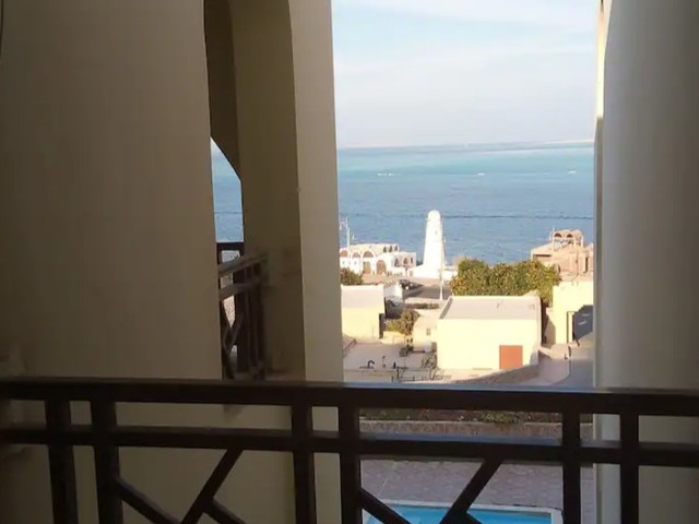фото Apartment at View Resort with sea view изображение №10