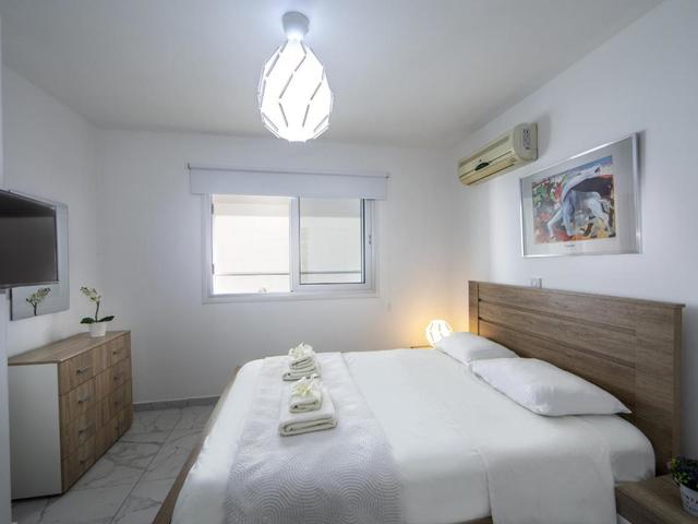 фотографии отеля Larnaca Finikoudes Suite 405 изображение №7