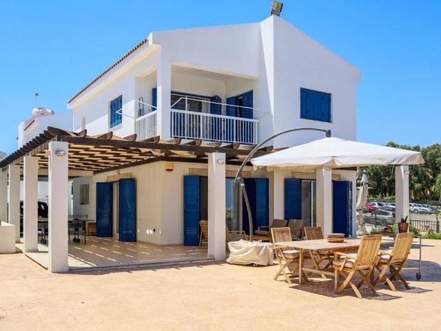 фото отеля Phaedrus Living: Seaside Luxury Villa Anafi изображение №1