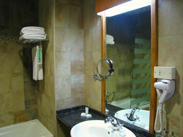 фотографии Al Khoory Hotel Apartments Al Barsha изображение №20