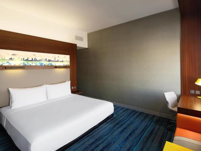 фото отеля Aloft Dubai South изображение №13