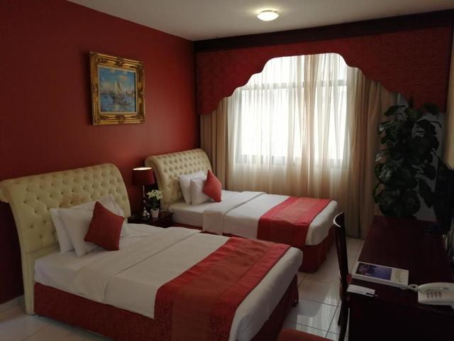 фотографии отеля Al Maha Regency Hotel Suites изображение №11