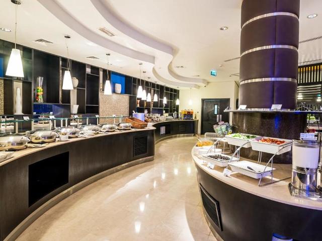 фотографии отеля Holiday Inn Express Dubai Airport изображение №55