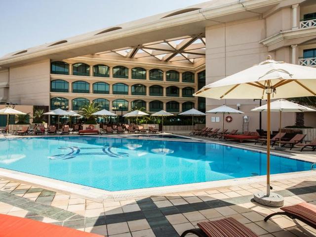 фото отеля Movenpick Grand Al Bustan Dubai (ех. Roda Al Bustan Dubai Airport; Al Bustan Rotana) изображение №17