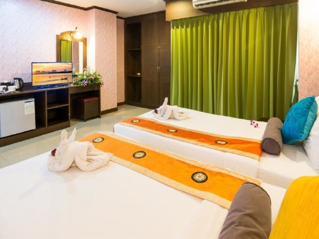 фотографии отеля Hawaii Patong (ex. Azure Inn; Bed Time Patong; Tuana Yk Patong Resort) изображение №11