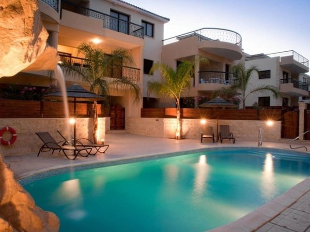 фото отеля 2 Bed Apartment Overlooking Pool In Residence Oasis (Двухкомнатная квартира с видом на бассейн в Oasis Residence) изображение №13